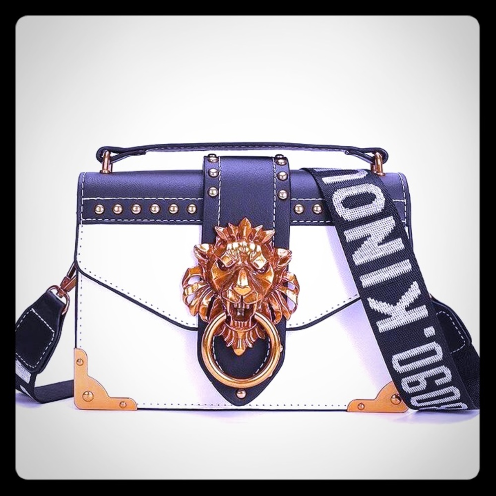 Metal lion head small square pack shoulder bag